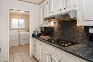 138 Woodcrest Pl, Santa Cruz, CA 95065 - Photo 11