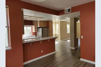 106 Village Cir, Santa Cruz, CA 95060 - Photo 5