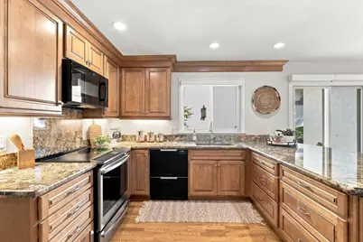6255 Blauer Ct, San Jose, CA 95135 - Photo 9