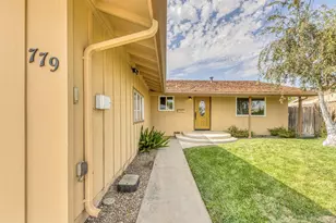 779 Bedford Dr, Salinas, CA 93901 - Photo 3