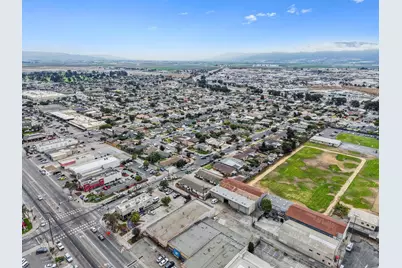 20 S Hebbron Ave, Salinas, CA 93905 - Photo 17