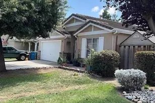 2560 Glenview Dr, Hollister, CA 95023 - Photo 3