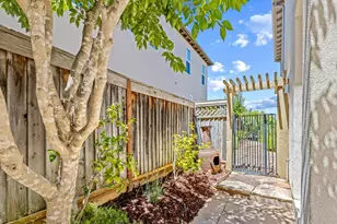 2520 Club Dr, Gilroy, CA 95020 - Photo 9