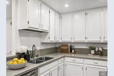 18 Kenbrook Cir, San Jose, CA 95111 - Photo 9