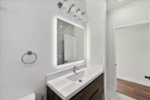 869 Connie Ln, San Jose, CA 95122 - Photo 35