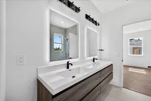869 Connie Ln, San Jose, CA 95122 - Photo 49