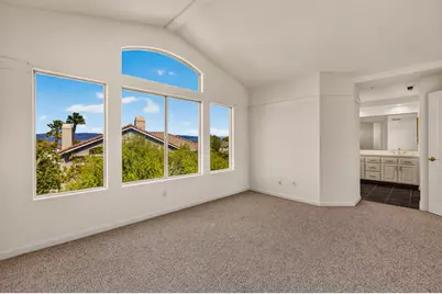 19243 Dovewood Ct, Salinas, CA 93908 - Photo 17