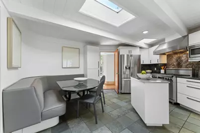 705 Evergreen St, Menlo Park, CA 94025 - Photo 21