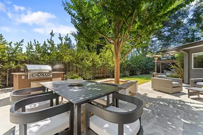 705 Evergreen St, Menlo Park, CA 94025 - Photo 39