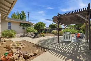 6572 Hidden Creek Dr, San Jose, CA 95120 - Photo 27