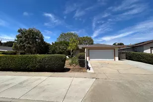 633 St George Dr, Salinas, CA 93905 - Photo 1