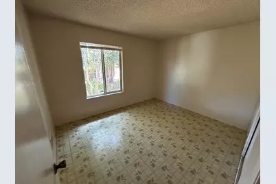 633 Saint George Dr, Salinas, CA 93905 - Photo 15