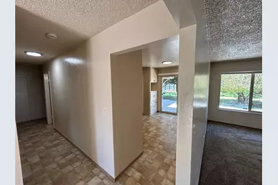 633 Saint George Dr, Salinas, CA 93905 - Photo 7