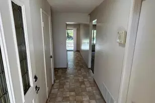 633 St George Dr, Salinas, CA 93905 - Photo 5