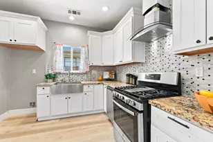 945 Cinnabar St, San Jose, CA 95126 - Photo 11