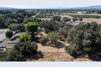 11705 Foothill Ave, Gilroy, CA 95020 - Photo 1