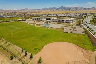 1307 Sunridge Dr, Hollister, CA 95023 - Photo 61
