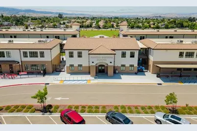 1307 Sunridge Dr, Hollister, CA 95023 - Photo 53