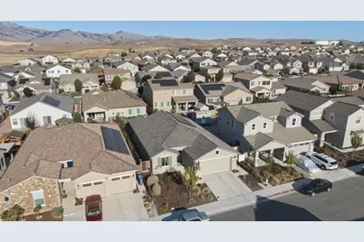 1307 Sunridge Dr, Hollister, CA 95023 - Photo 41