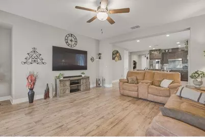 1307 Sunridge Dr, Hollister, CA 95023 - Photo 15