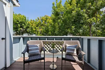 1575 Four Oaks Cir, San Jose, CA 95131 - Photo 3