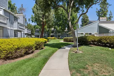 1575 Four Oaks Cir, San Jose, CA 95131 - Photo 31