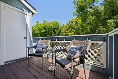 1575 Four Oaks Cir, San Jose, CA 95131 - Photo 35