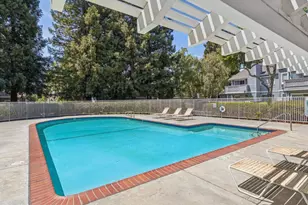1575 Four Oaks Cir, San Jose, CA 95131 - Photo 41