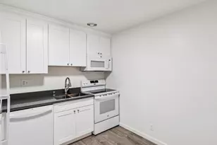 1575 Four Oaks Cir, San Jose, CA 95131 - Photo 51