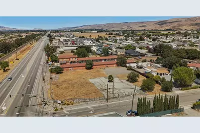 25 Peebles Ave, Morgan Hill, CA 95037 - Photo 17