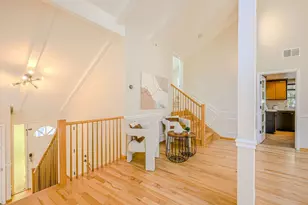 10112 Adelheid, Cupertino, CA 95014 - Photo 9