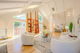 10112 Adelheid, Cupertino, CA 95014 - Photo 11