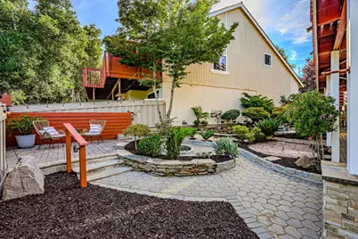 10112 Adelheid, Cupertino, CA 95014 - Photo 59