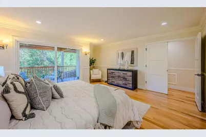 10112 Adelheid, Cupertino, CA 95014 - Photo 41