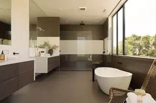 10718 Mora Dr, Los Altos Hills, CA 94024 - Photo 33