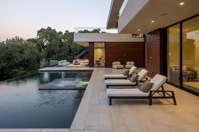 10718 Mora Dr, Los Altos Hills, CA 94024 - Photo 55