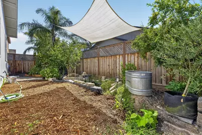 8039 Leno Dr, Windsor, CA 95492 - Photo 7