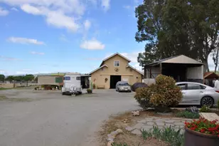 300 McMahon Rd, Hollister, CA 95023 - Photo 19
