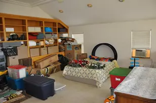 300 McMahon Rd, Hollister, CA 95023 - Photo 5