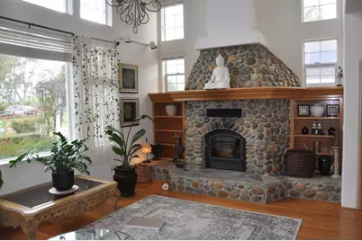 300 McMahon Rd, Hollister, CA 95023 - Photo 3