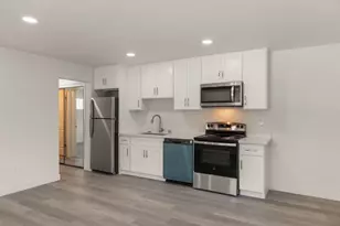 1040 W Iowa Ave, Sunnyvale, CA 94086 - Photo 11