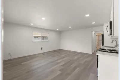 1040 W Iowa Ave, Sunnyvale, CA 94086 - Photo 15