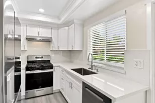 2627 Mabury Square, San Jose, CA 95133 - Photo 5