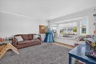 1194 Loyola Dr, Salinas, CA 93901 - Photo 17