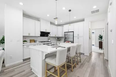 351 Charles Morris Ter, Sunnyvale, CA 94085 - Photo 9
