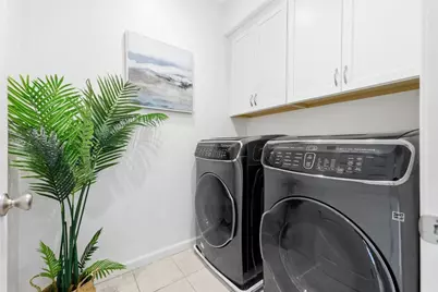 351 Charles Morris Ter, Sunnyvale, CA 94085 - Photo 21