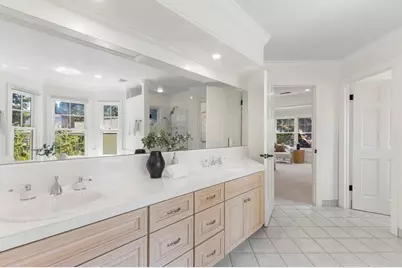 11725 Winding Way, Los Altos, CA 94024 - Photo 25