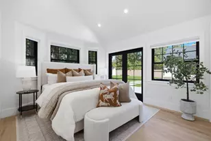 1052 Echo Dr, Los Altos, CA 94024 - Photo 27