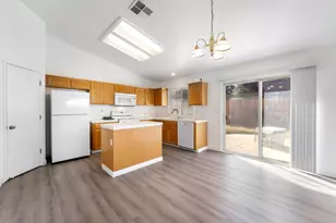 1542 Venice Cir, Stockton, CA 95206 - Photo 11