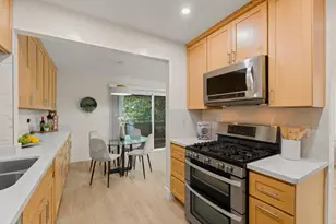 2735 Mauricia Ave B, Santa Clara, CA 95051 - Photo 11